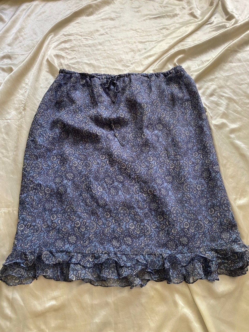 Vintage 1990s 100% Silk Blue Floral Ruffle Mini Skirt Boho Fairy Large